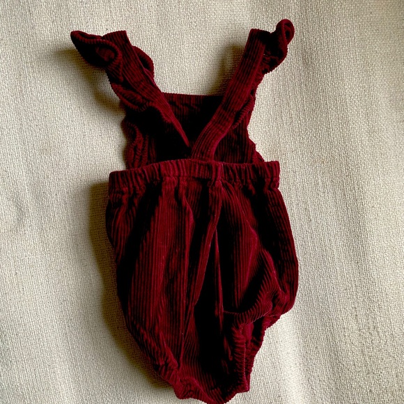 Old Navy Corduroy One-Piece Romper for Baby, size 12-18 months - Picture 2 of 4